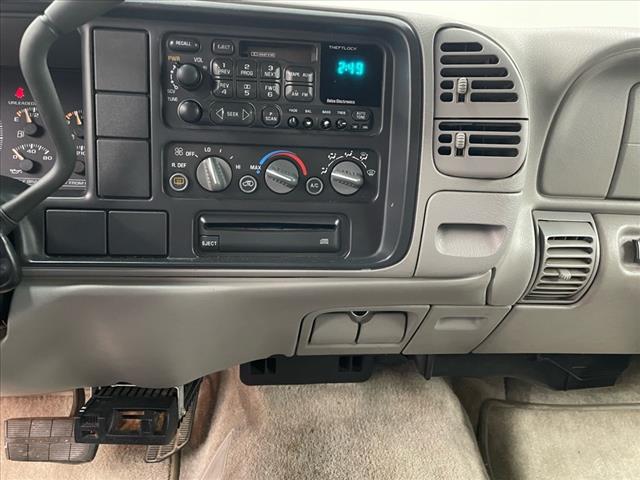 1999 GMC Suburban SLE