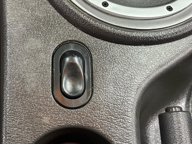 2004 Ford Mustang Deluxe