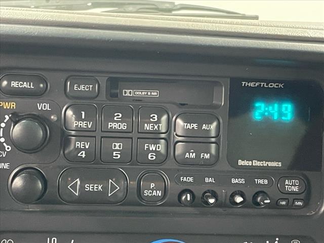 1999 GMC Suburban SLE