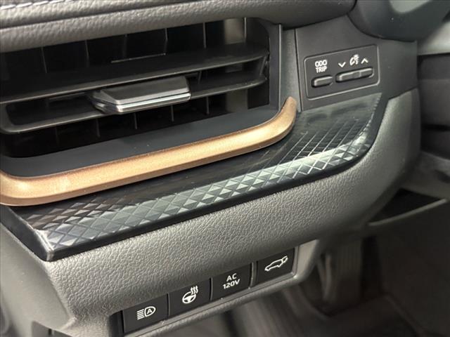 2025 Toyota Grand Highlander Hybrid MAX Platinum