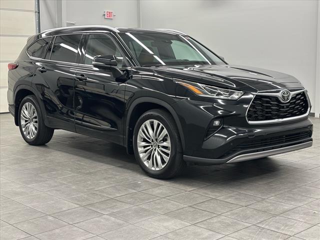 2023 Toyota Highlander Platinum