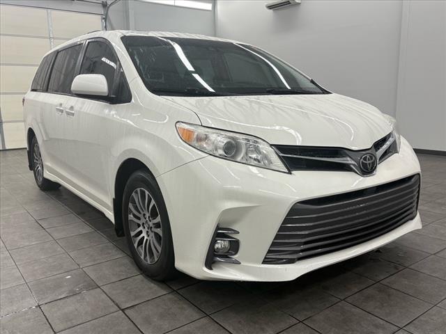 2019 Toyota Sienna XLE 8-Passenger