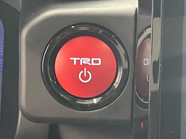 2025 Toyota Tacoma TRD Sport HV
