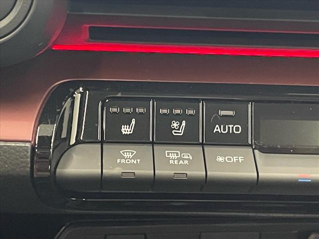 2025 Toyota Prius Plug-in Hybrid XSE Premium