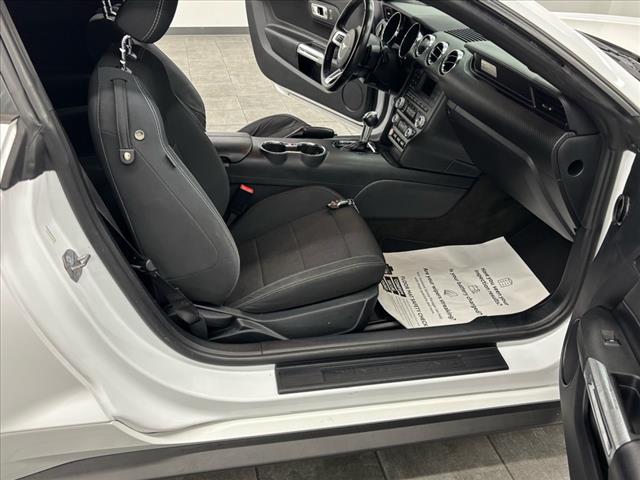 2016 Ford Mustang V6