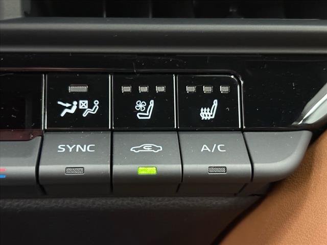 2025 Toyota Crown Signia Limited