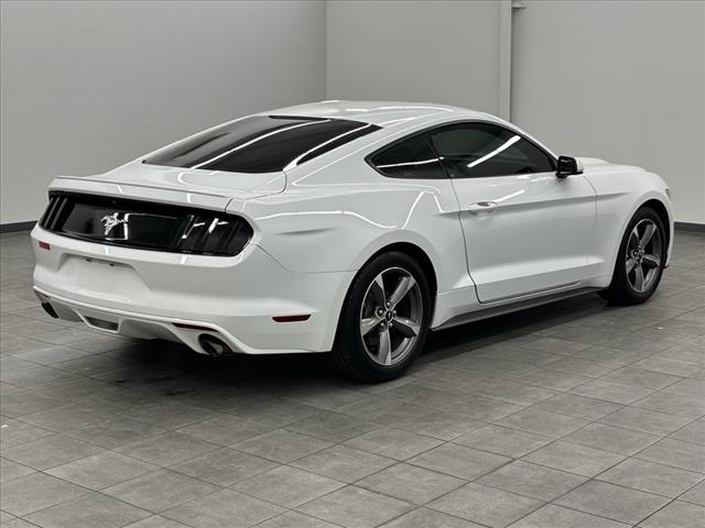 2016 Ford Mustang V6
