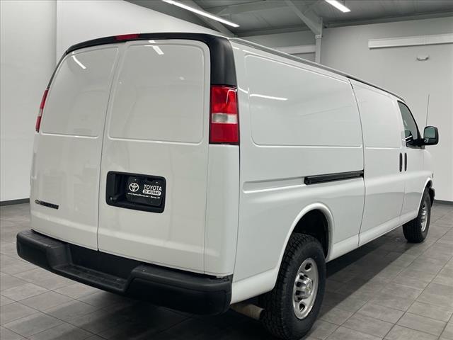 2023 Chevrolet Express 2500