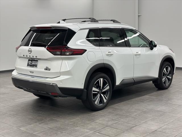 2024 Nissan Rogue SL