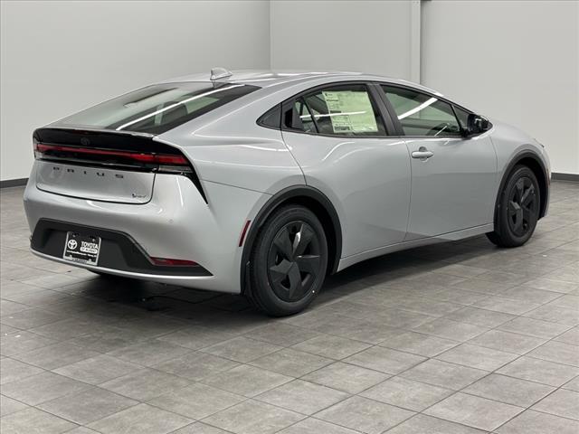 2025 Toyota Prius LE