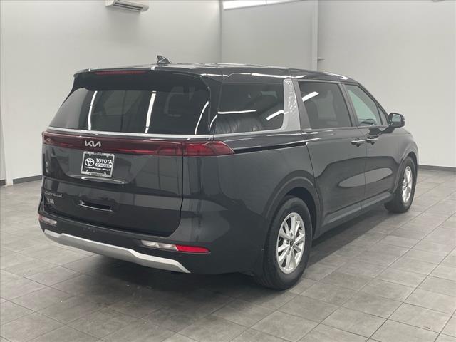 2022 Kia Carnival LX