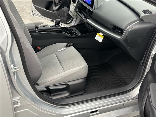 2025 Toyota Prius LE