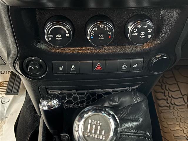 2015 Jeep Wrangler Unlimited Unlimited Rubicon