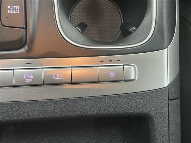 2022 Kia Carnival LX