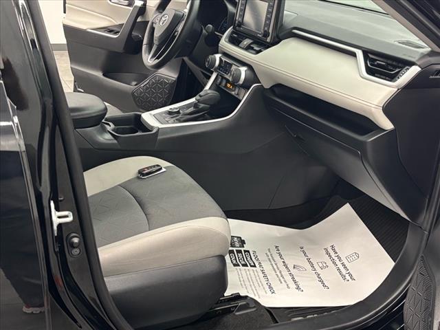 2020 Toyota RAV4 Hybrid XLE