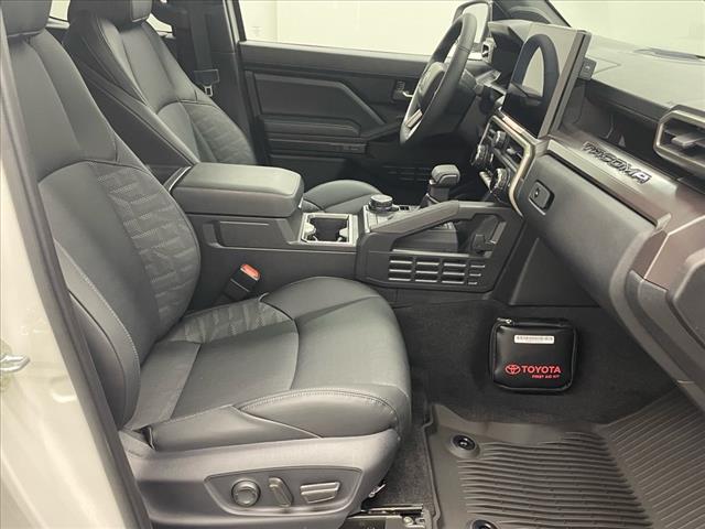 2025 Toyota Tacoma TRD Sport HV