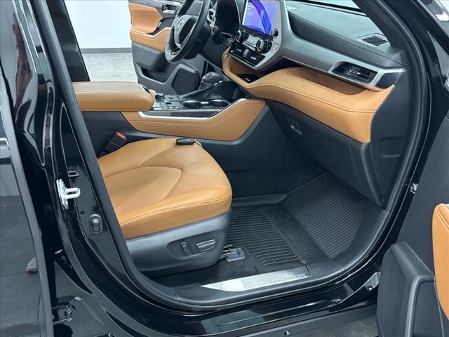 2023 Toyota Highlander Platinum