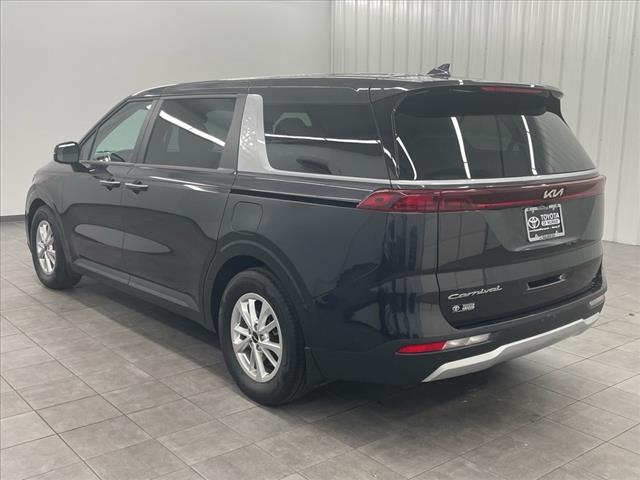 2022 Kia Carnival LX