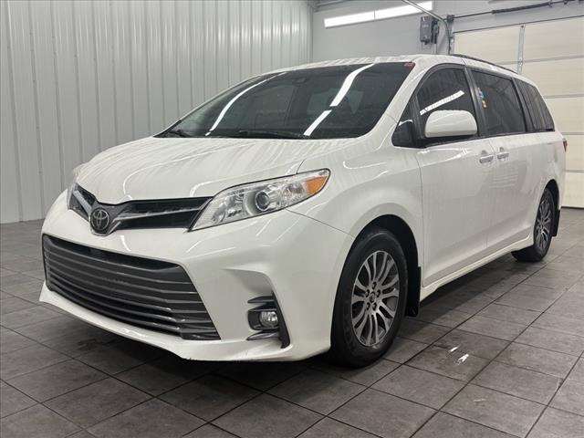 2019 Toyota Sienna XLE 8-Passenger