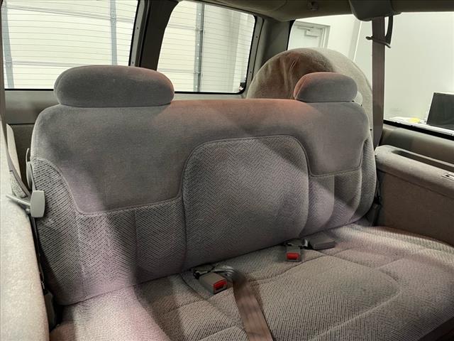 1999 GMC Suburban SLE