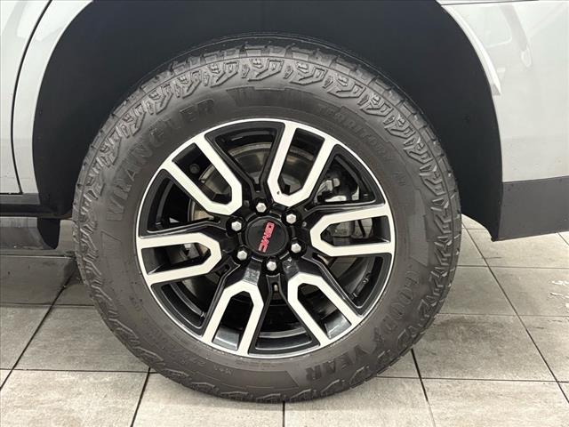 2023 GMC Yukon AT4