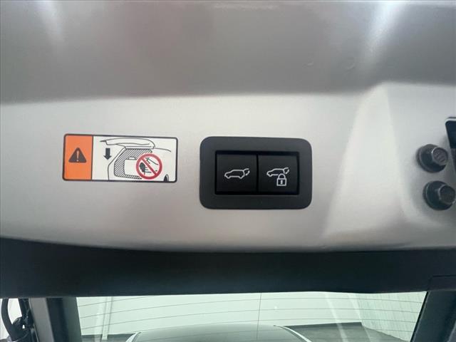 2025 Toyota Prius Plug-in Hybrid XSE Premium