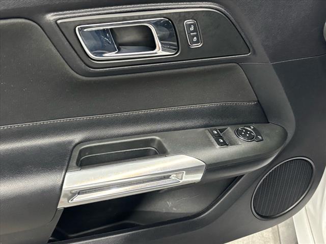 2016 Ford Mustang V6
