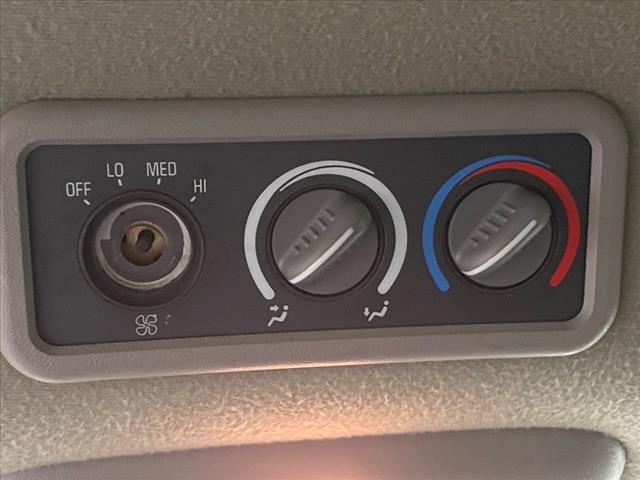 1999 GMC Suburban SLE