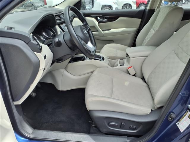 2022 Nissan Rogue Sport SV