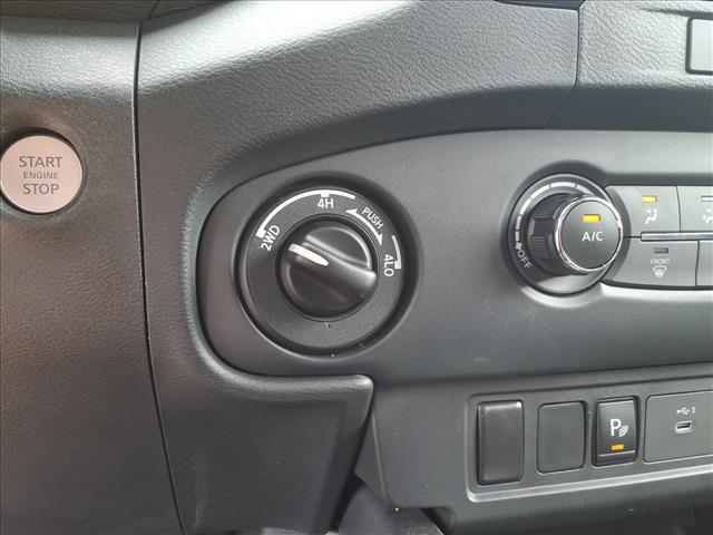2022 Nissan Frontier S