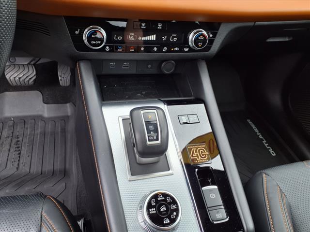 2023 Mitsubishi Outlander PHEV 40th Anniversary