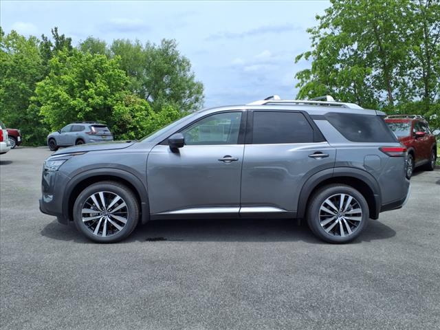2025 Nissan Pathfinder Platinum