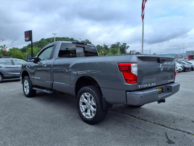 2017 Nissan Titan XD SV