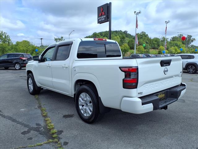 2024 Nissan Frontier SV