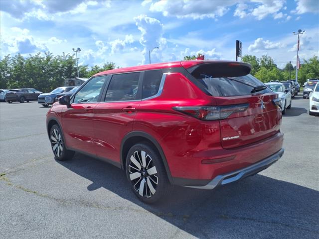2025 Mitsubishi Outlander SE
