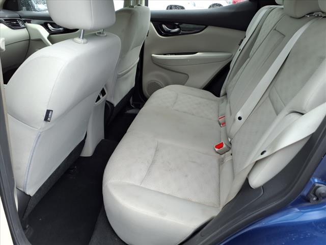 2022 Nissan Rogue Sport SV