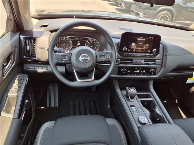2025 Nissan Pathfinder S