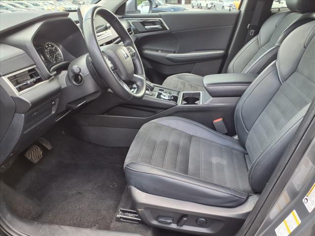 2024 Mitsubishi Outlander SE Black Edition