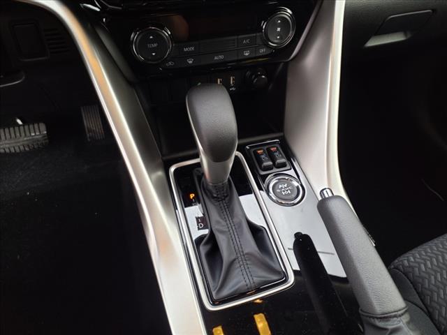 2025 Mitsubishi Eclipse Cross LE