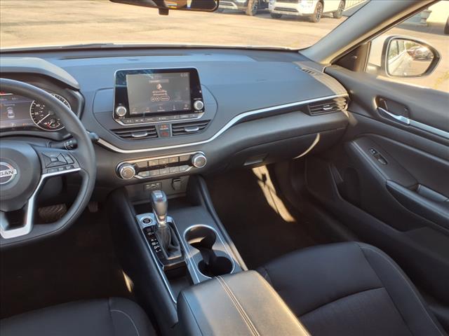 2022 Nissan Altima 2.5 SV