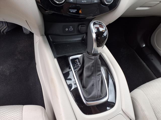 2022 Nissan Rogue Sport SV