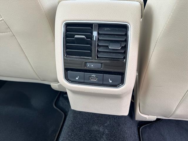 2017 Volkswagen Passat 1.8T SEL Premium