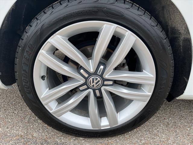 2017 Volkswagen Passat 1.8T SEL Premium