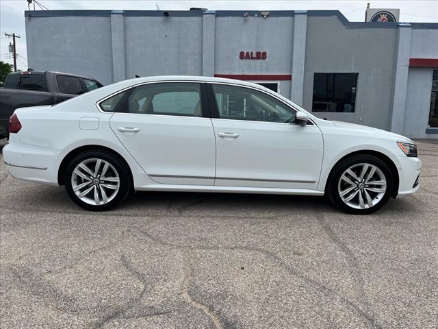 2017 Volkswagen Passat 1.8T SEL Premium