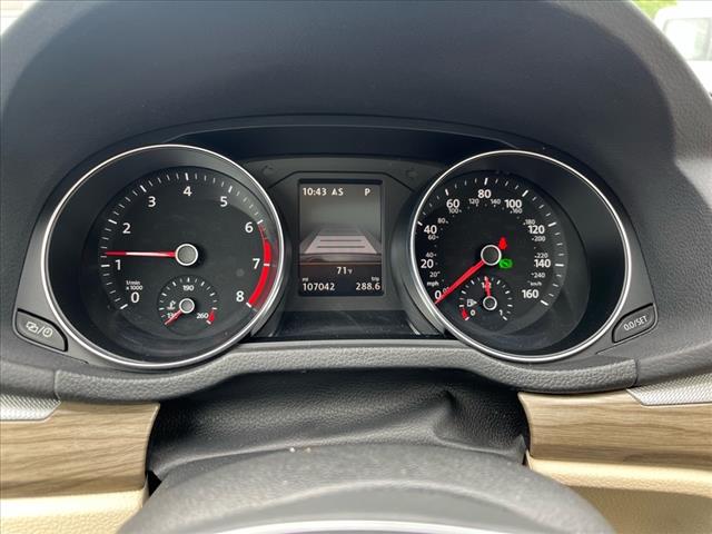 2017 Volkswagen Passat 1.8T SEL Premium
