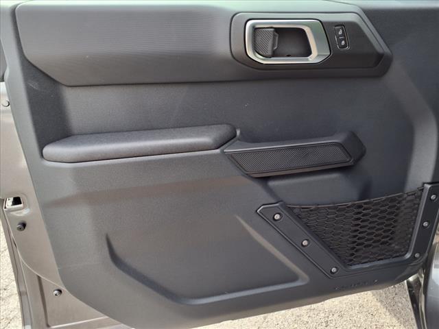 2025 Ford Bronco Base - Photo 10