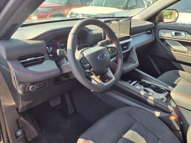 2025 Ford Explorer ST - Photo 10