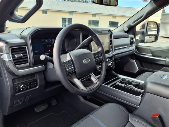 2025 Ford F-250 Super Duty Platinum - Photo 10