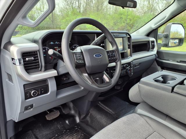 2025 Ford F-350 Super Duty XL - Photo 10