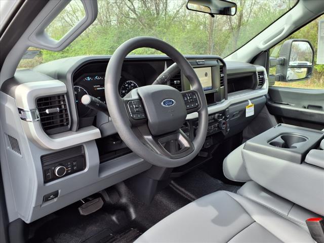 2025 Ford F-350 Super Duty XL - Photo 10